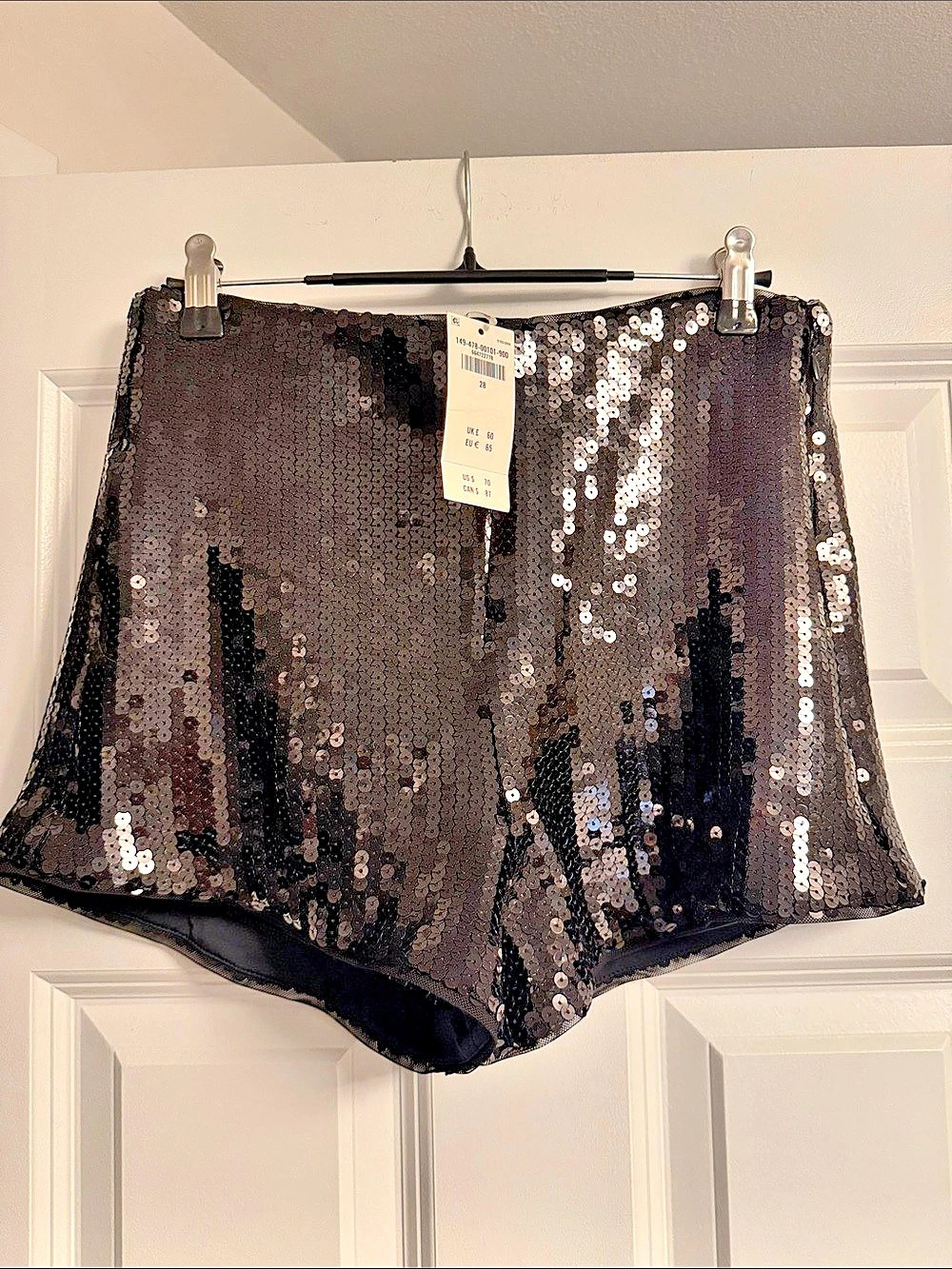 Abercrombie & Fitch Sequin Short Black Size 28